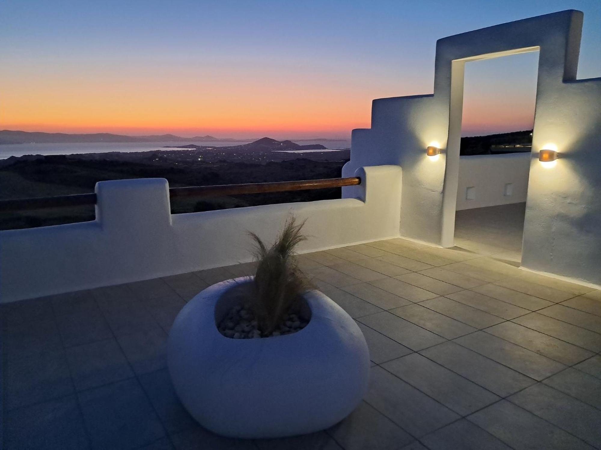 Ariadne'S Crown Luxury Suites With Private Pool Vívlos Extérieur photo
